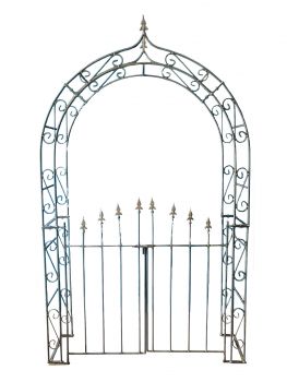 Rosenbogen mit Tür