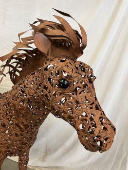 Metall-Pferd groß