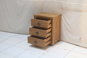 Nachtschrank 3 Laden 66*50*40 cm