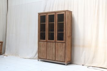 SMG-07 Dreitürige Vitrine Dengkleh